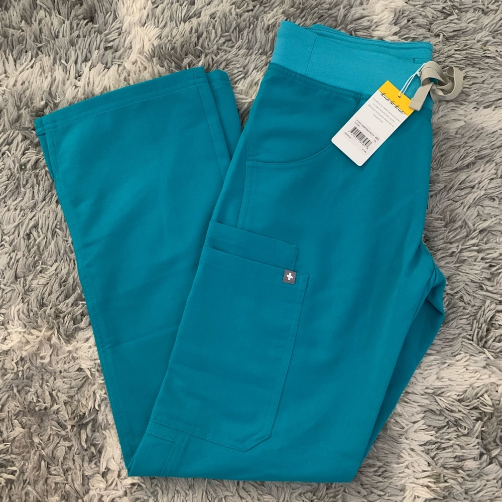 Brand new FIGS IN TEAL KADE CARGO PANTS XXS/P